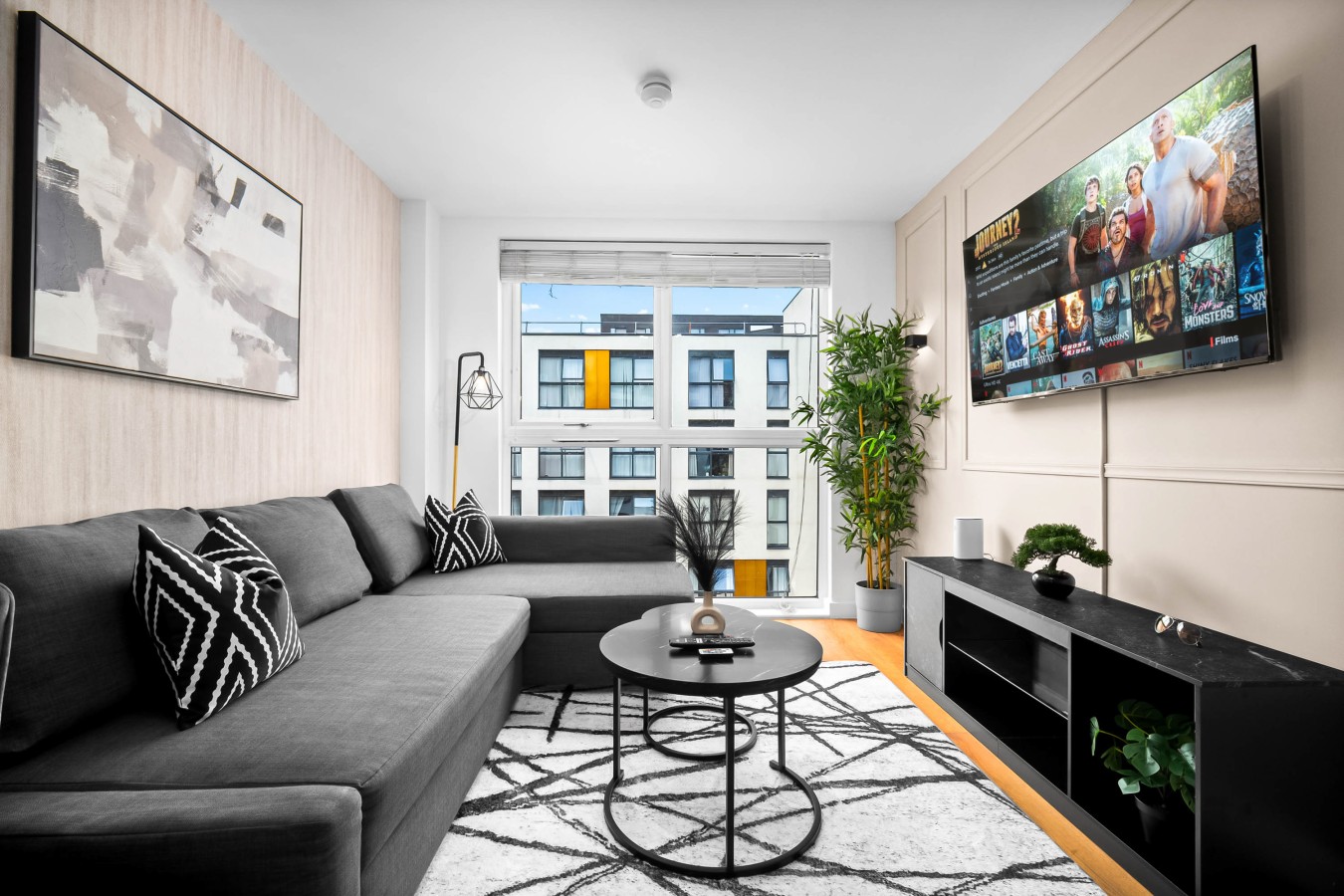 Stylish Apartment - Netflix - Centre - Jewellery Quarter in 10 Scotland St, Birmingham B1 2AU, UK - Property image 6 - VivreStays