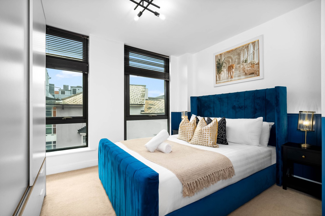 Luxury 2 Bed Apartment - Parking - JQ - City Centre - Bedroom TV in 100 Warstone Ln, Birmingham B18 6NP, UK - Property image 4 - VivreStays