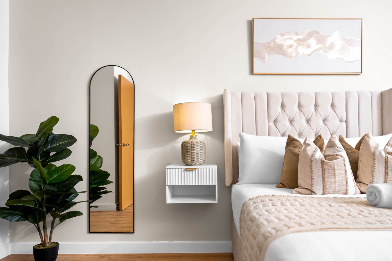 Stylish Apartment - Centre - Jewellery Quarter - Smart Tv & Netflix in 10 Scotland St, Birmingham B1 2AU, UK - Property image 4 - VivreStays
