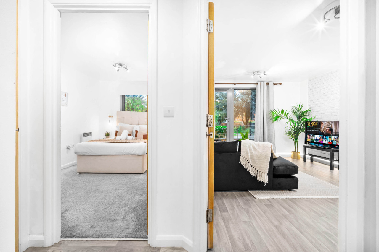 Stylish City Centre Apartment - Terrace - Netflix in 165 Granville St, Birmingham B1 1JY, UK - Property image 19 - VivreStays