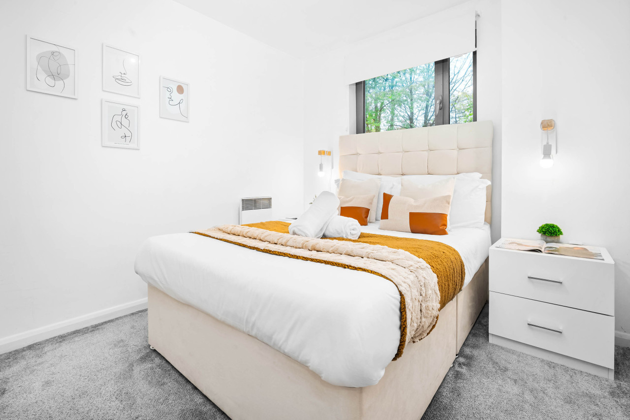Stylish City Centre Apartment - Terrace - Netflix in 165 Granville St, Birmingham B1 1JY, UK - Property image 5 - VivreStays
