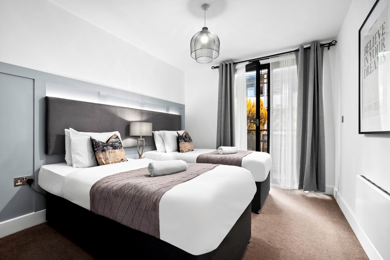 Arcadian Apartment - Single Beds - Balcony - Parking - Fast WIFI in 70 Hurst Street - Property image 2 - VivreStays