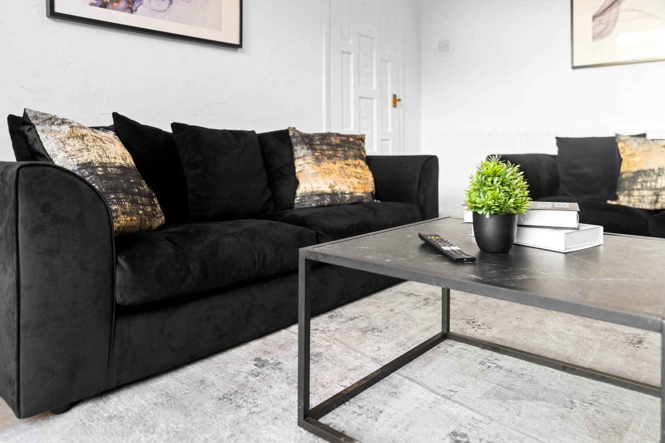 Stylish Four Bed House - 7 Guests - Garden in 802 Walsall Road - Property image 49 - VivreStays
