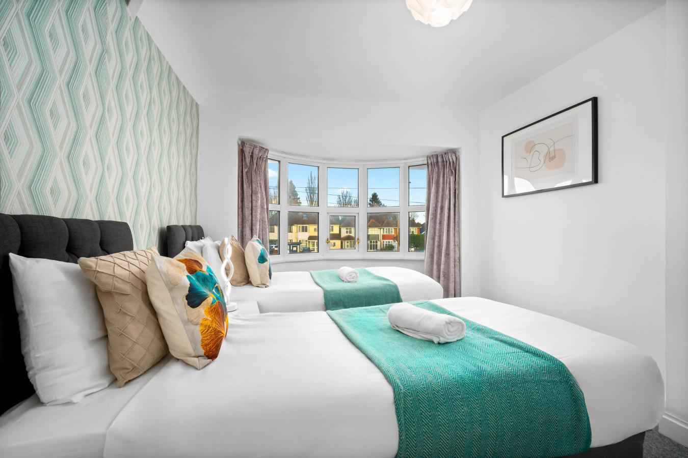 Stylish Four Bed House - 7 Guests - Garden in 802 Walsall Road - Property image 46 - VivreStays