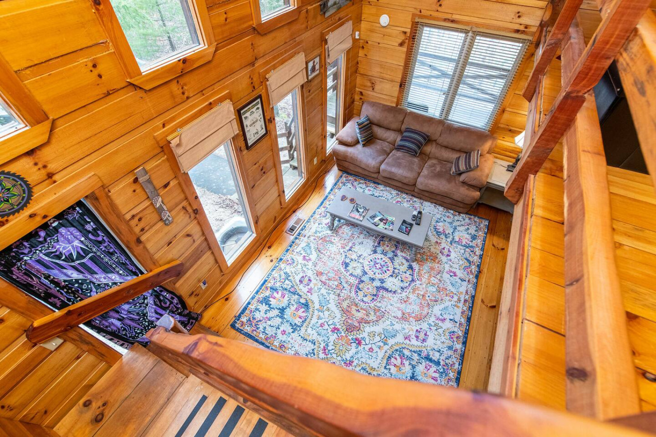 Hillside Loft Cabin photo 24