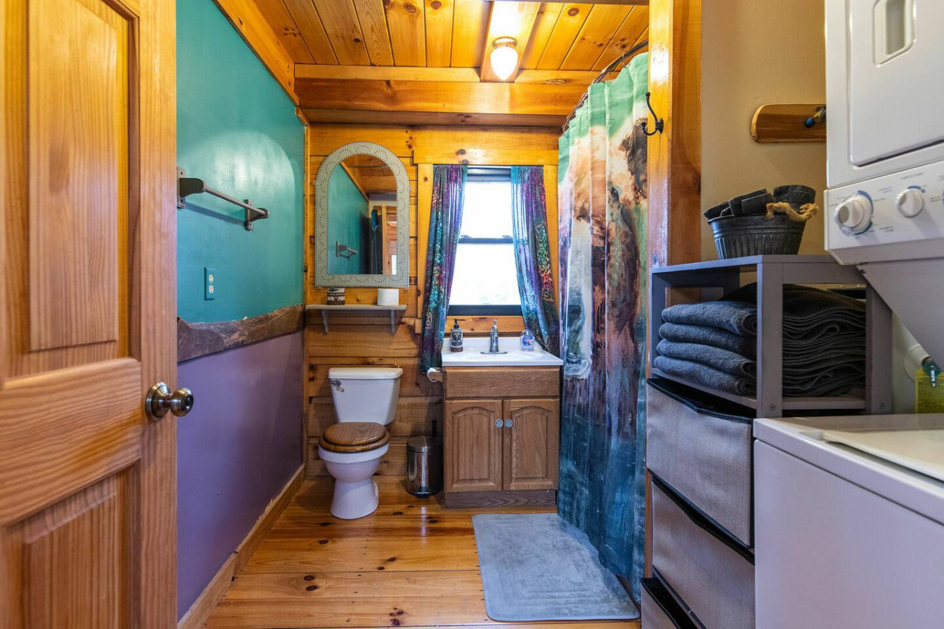 Hillside Loft Cabin photo 21