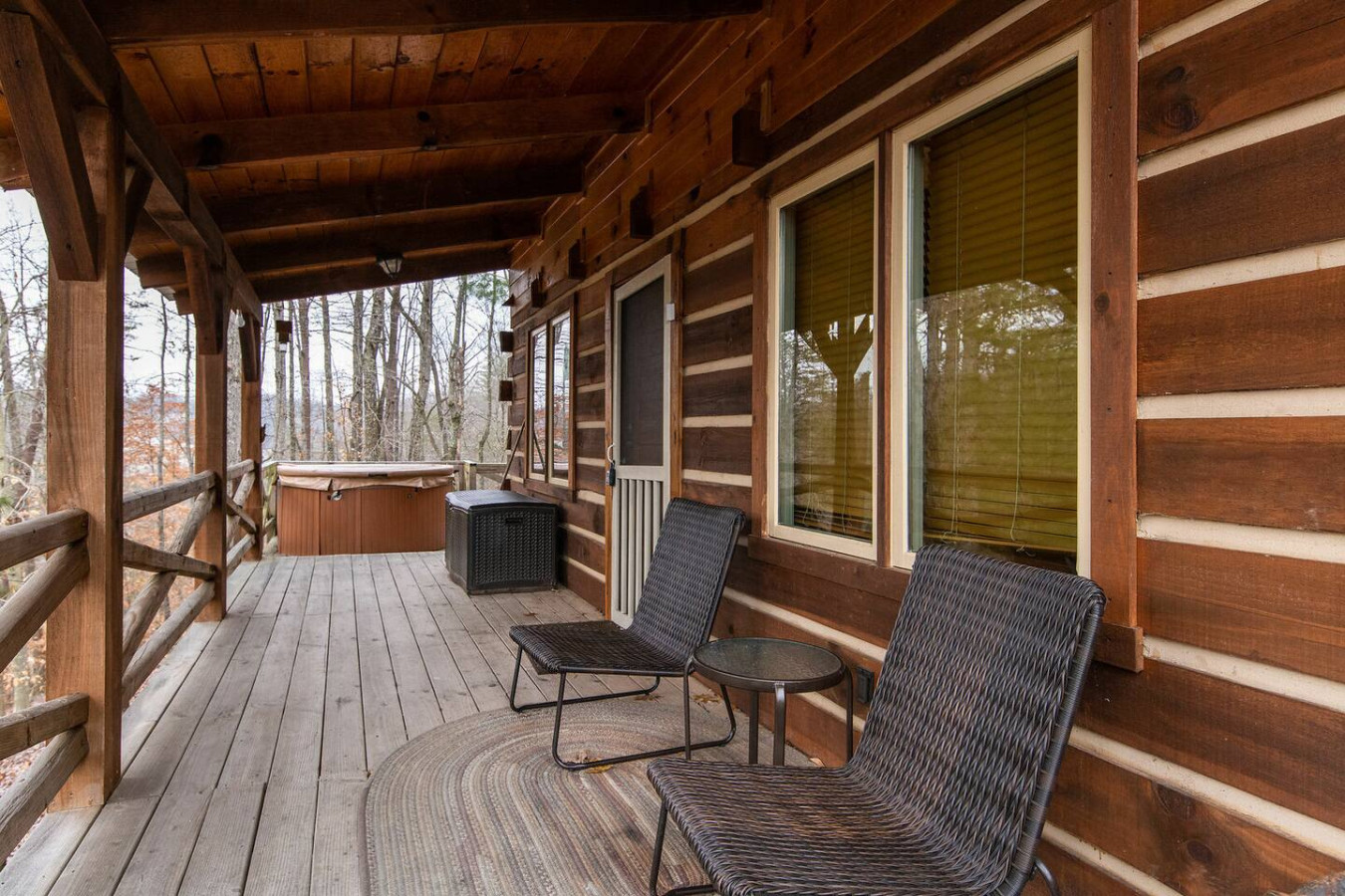 Hillside Loft Cabin photo 12