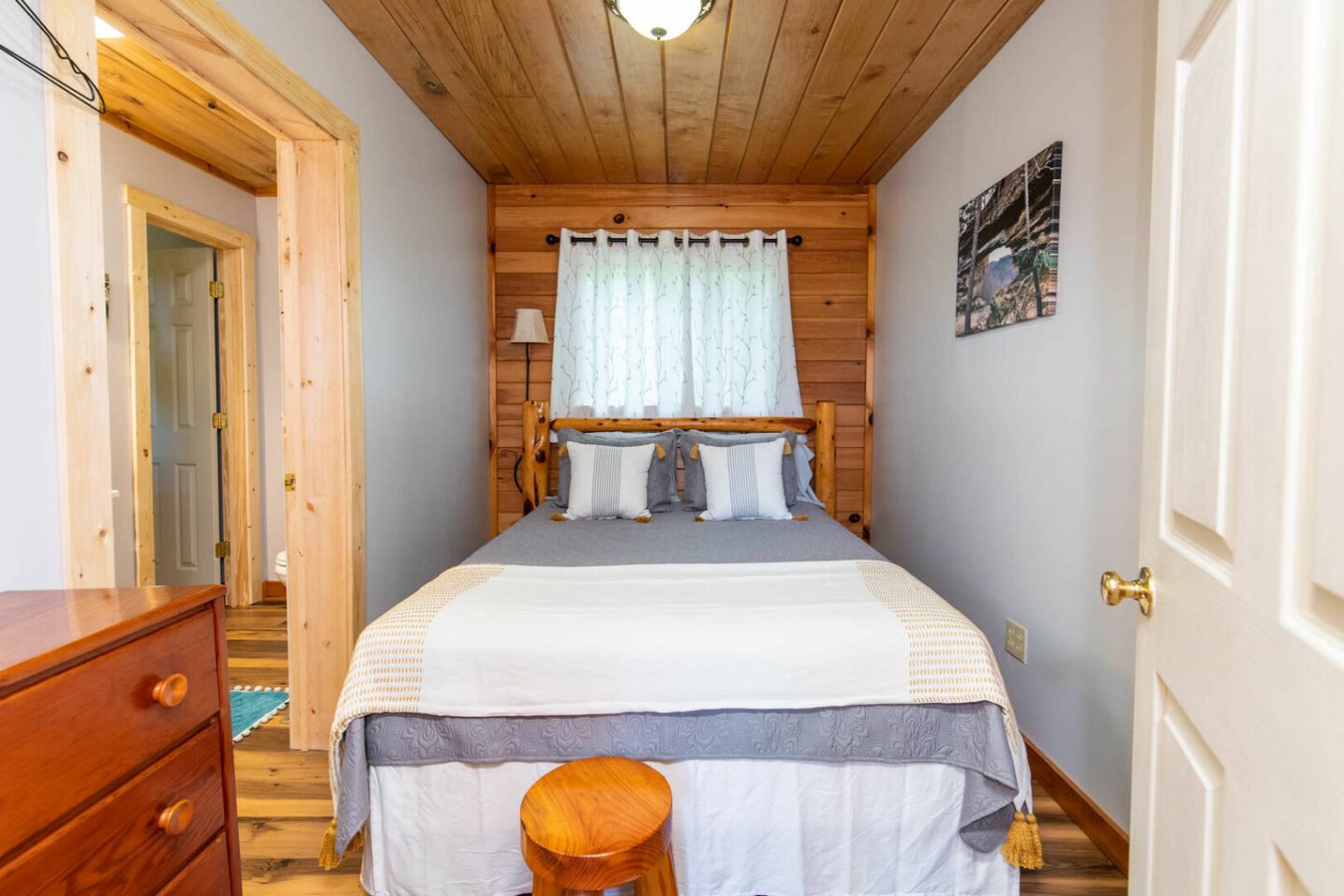 Gorgeous View Cabin photo 20
