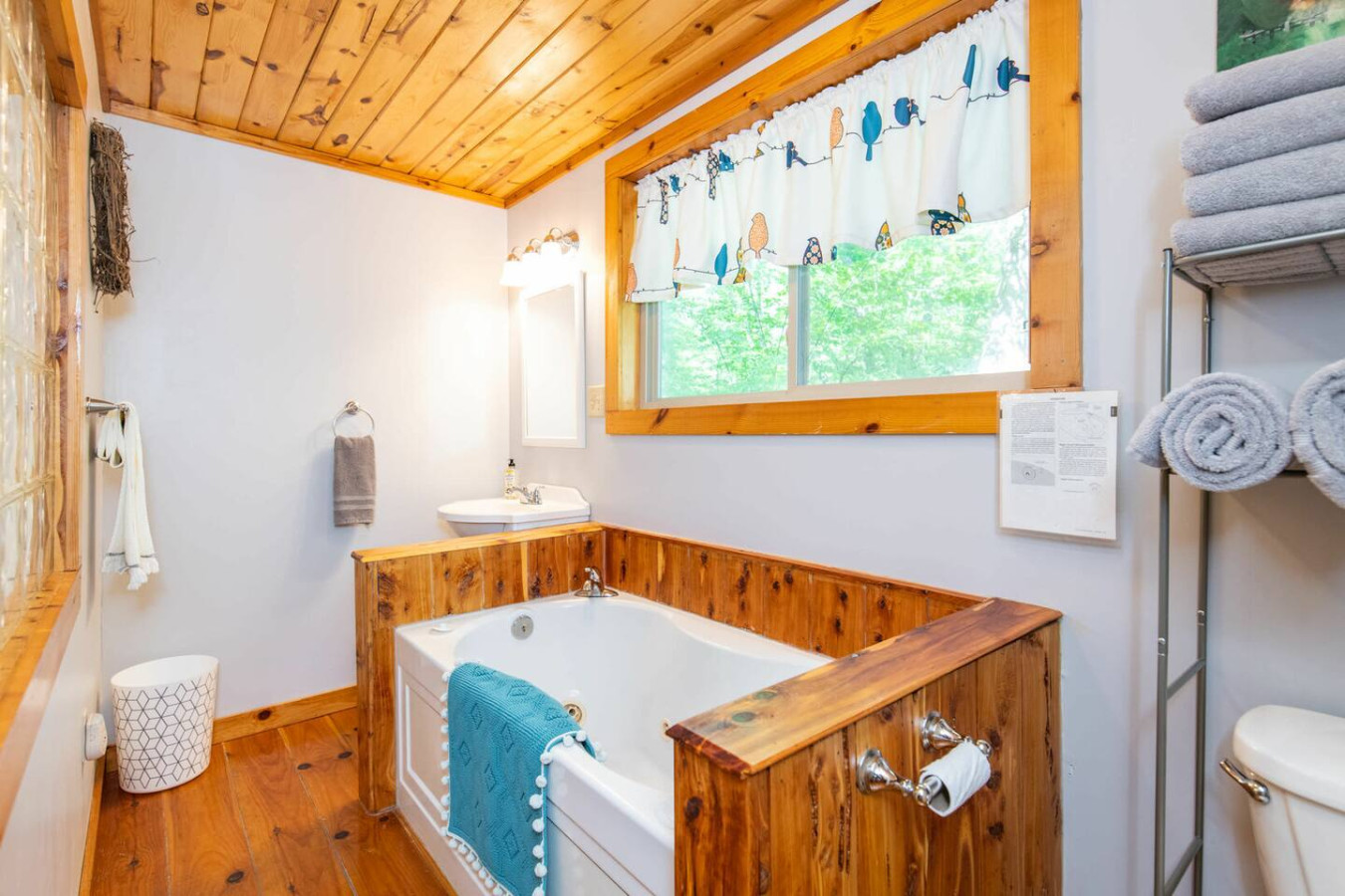 Gorgeous View Cabin photo 30