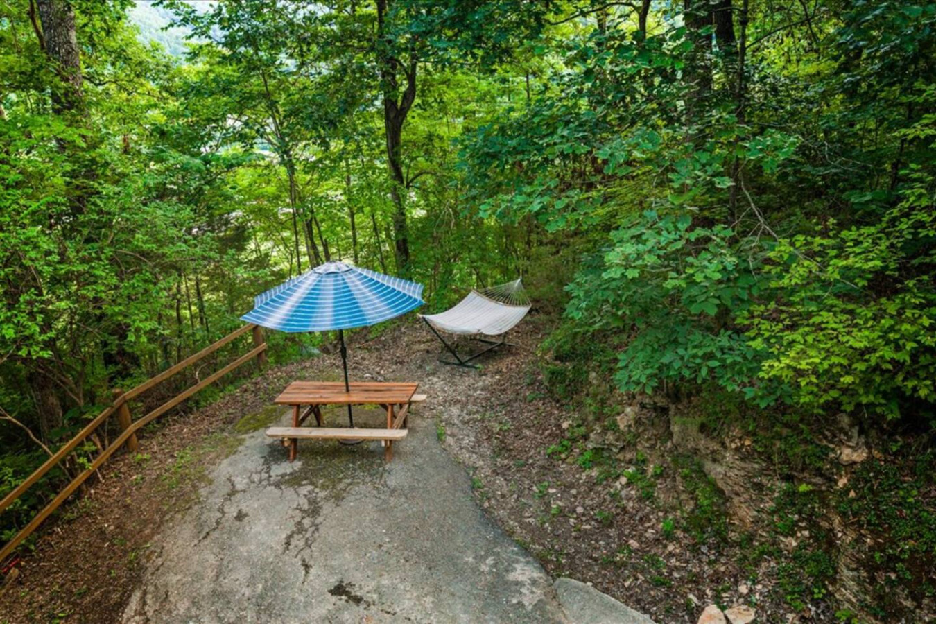 Romantic Hideaway photo 11