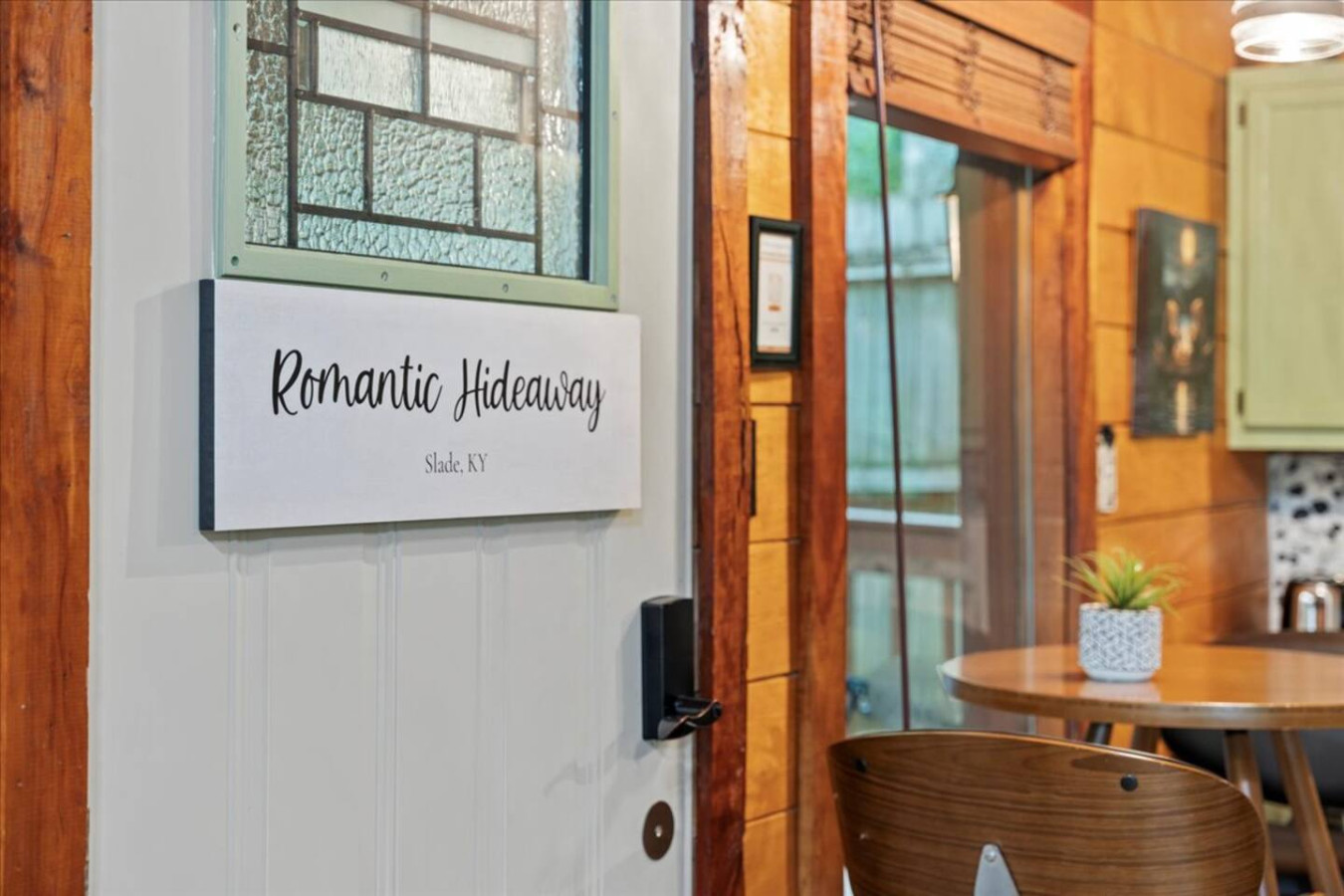 Romantic Hideaway photo 33
