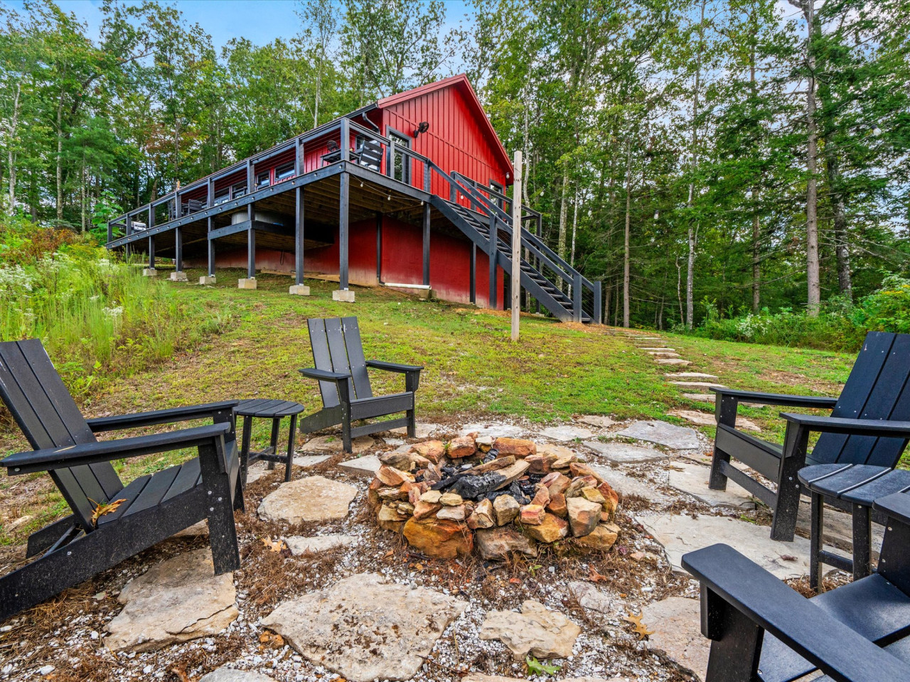 A Red River Barnhouse photo 3