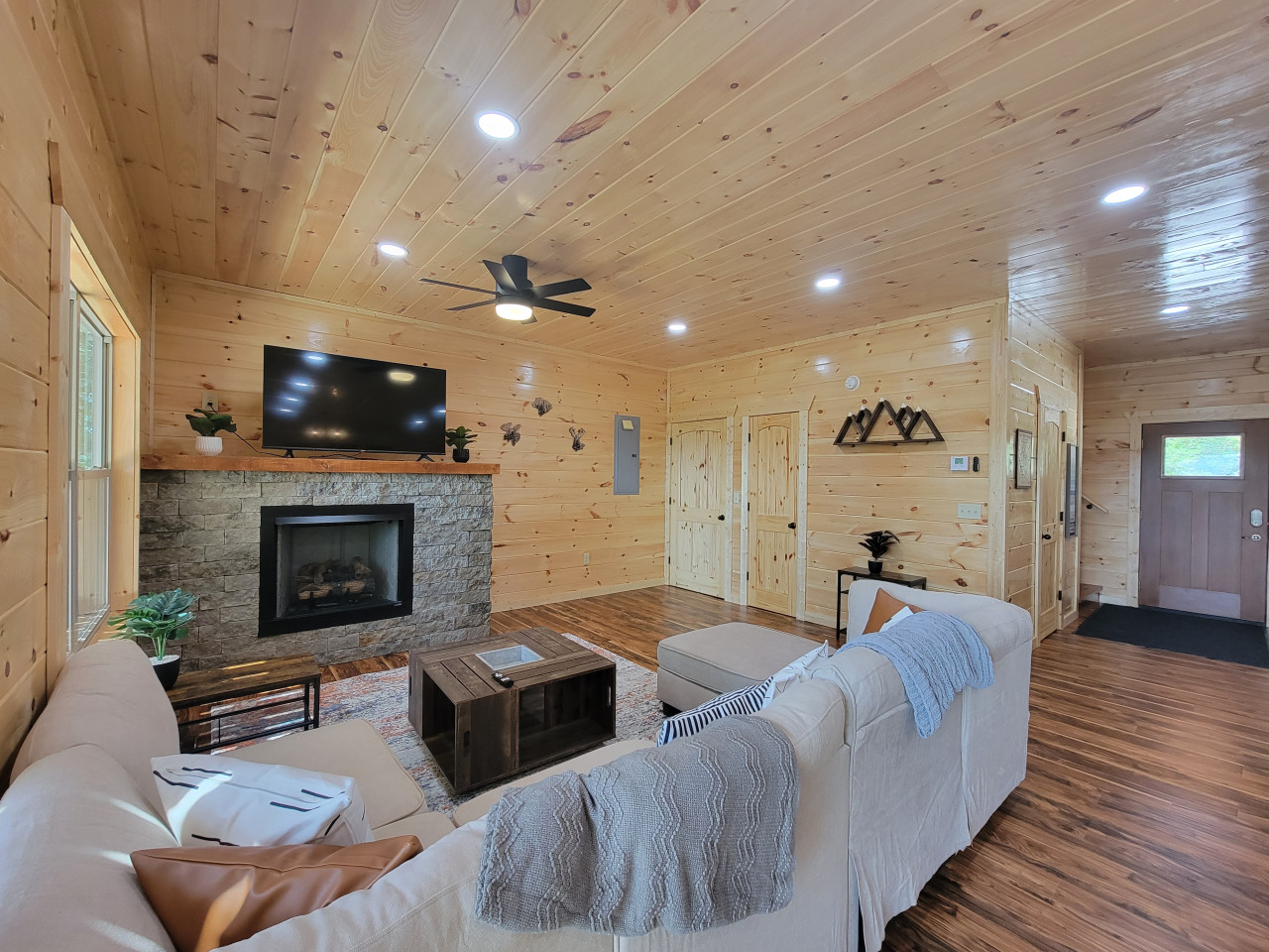 Skyline Chalet photo 26