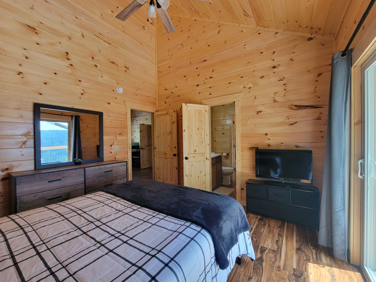 Skyline Chalet photo 11