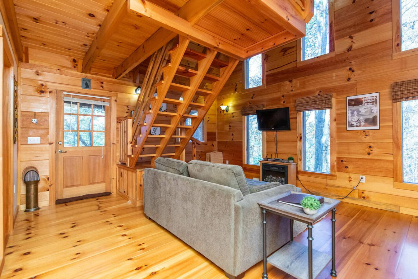 Sunrise Cabin photo 14
