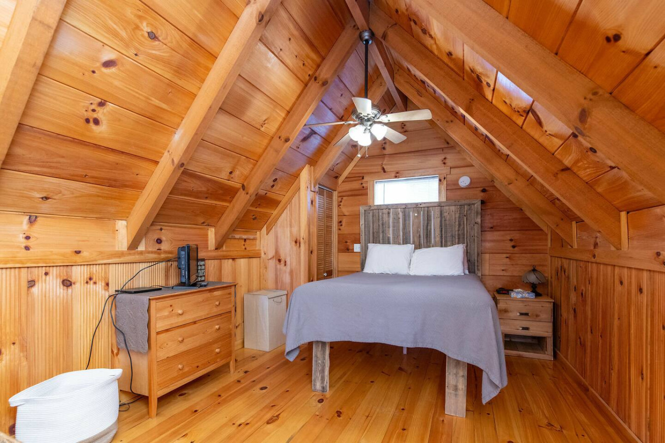 Sunrise Cabin photo 28