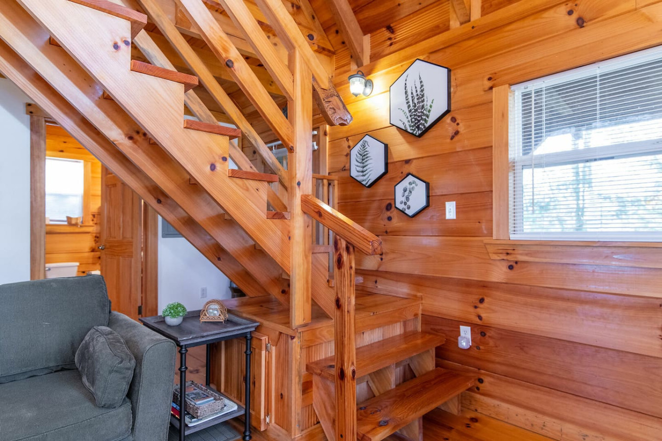 Sunrise Cabin photo 24