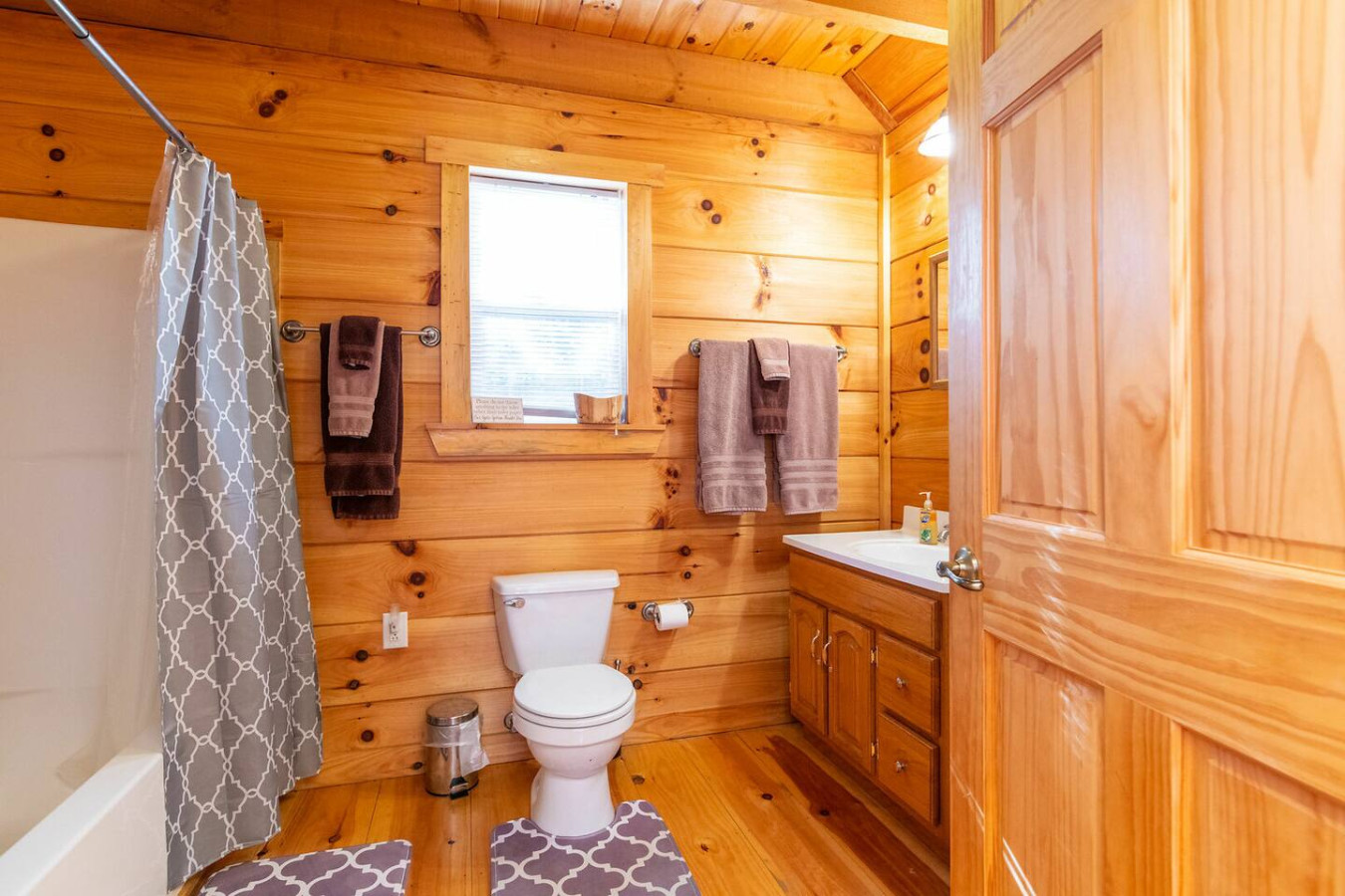 Sunrise Cabin photo 21