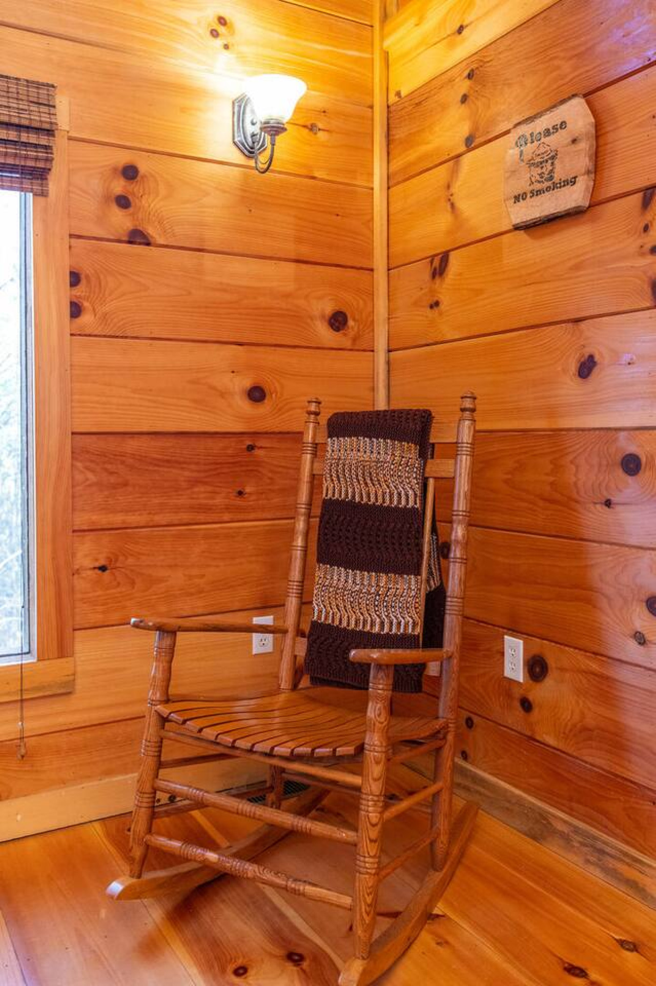 Sunrise Cabin photo 20