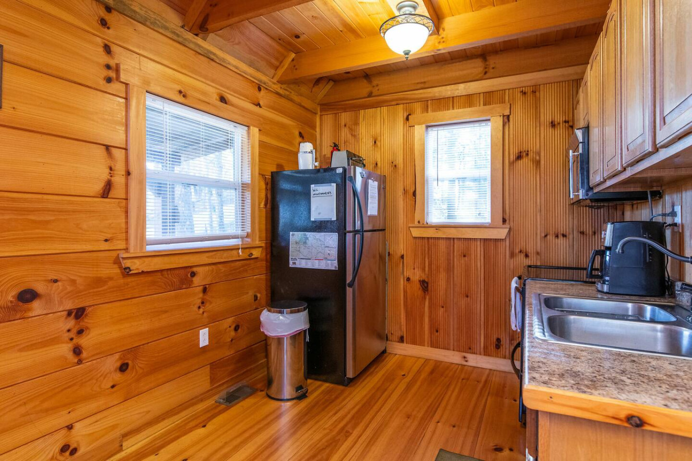 Sunrise Cabin photo 17