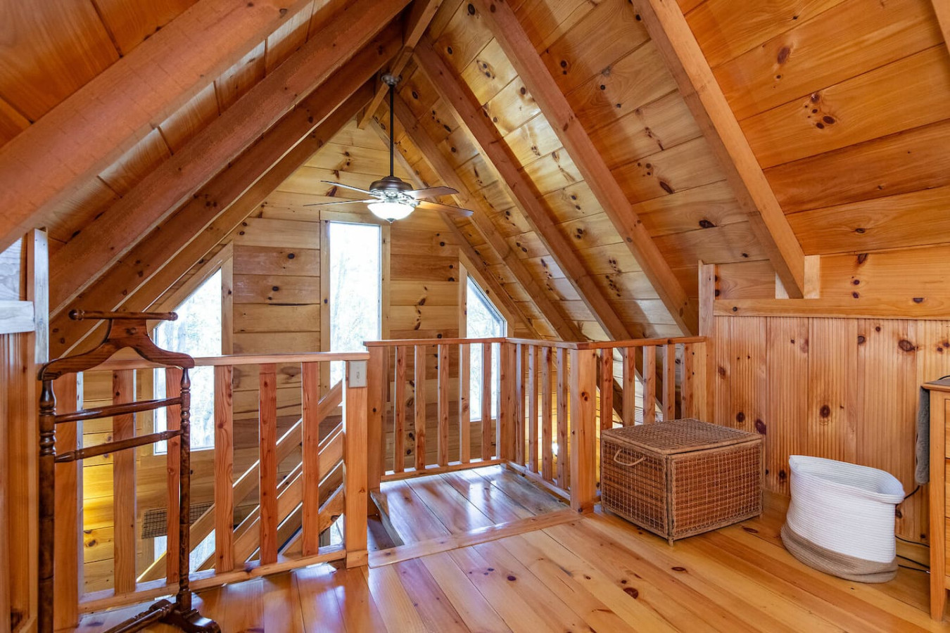 Sunrise Cabin photo 29