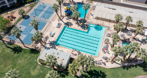 Resort Getaway w/ Community Waterpark, Pickleball, and Basketball