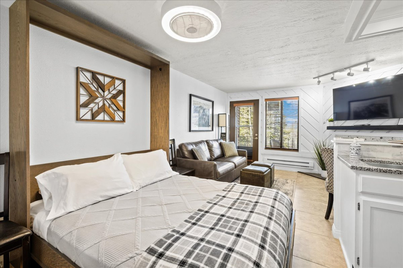 Cozy Mountain Retreat And Endless Adventure - Charming Escape - Brian Head, UT