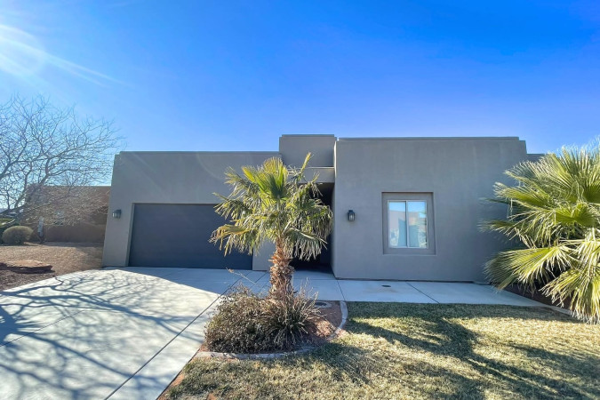 Sand Hollow Sunset| Stunning Golf Community steps from Sand Hollow Reservoir