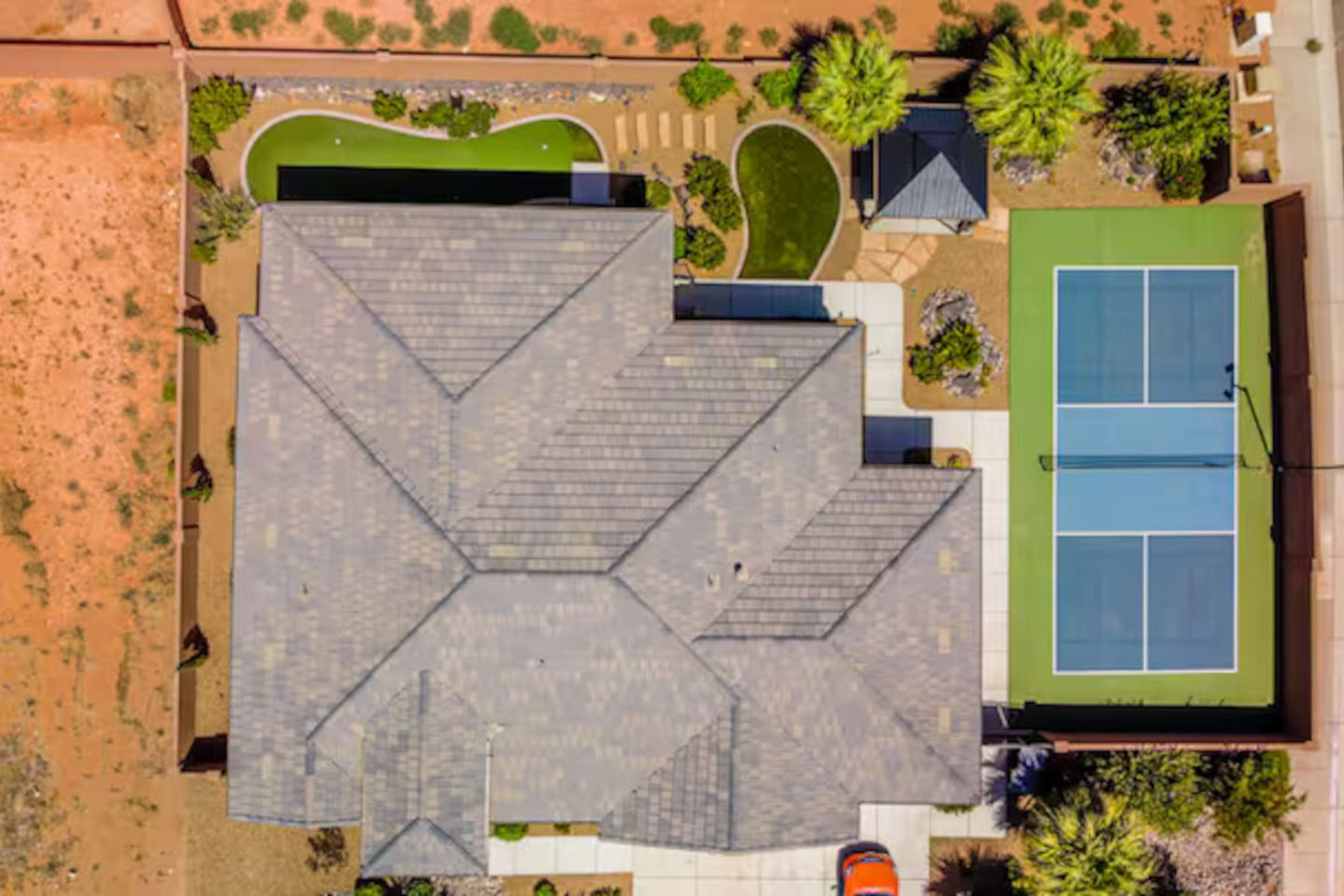 View of entire private oasis