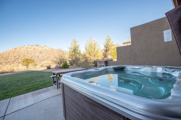 Golf Views, Private Spa, & Renowned Community Amenities