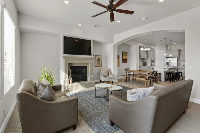 Cozy Home Surrounded by Pools, Spas, and a Fishing Pond