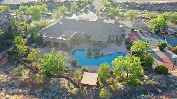 Summer Deals Now! Two pools at Suite Retreat