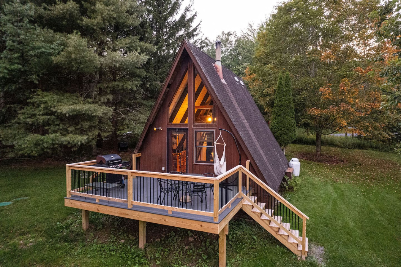 Golden Hour in the Catskills • Cozy Hideaway