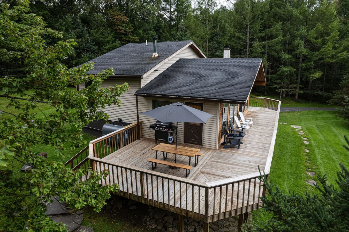 Cozy Year Round Getaway • Private Catskills Cabin