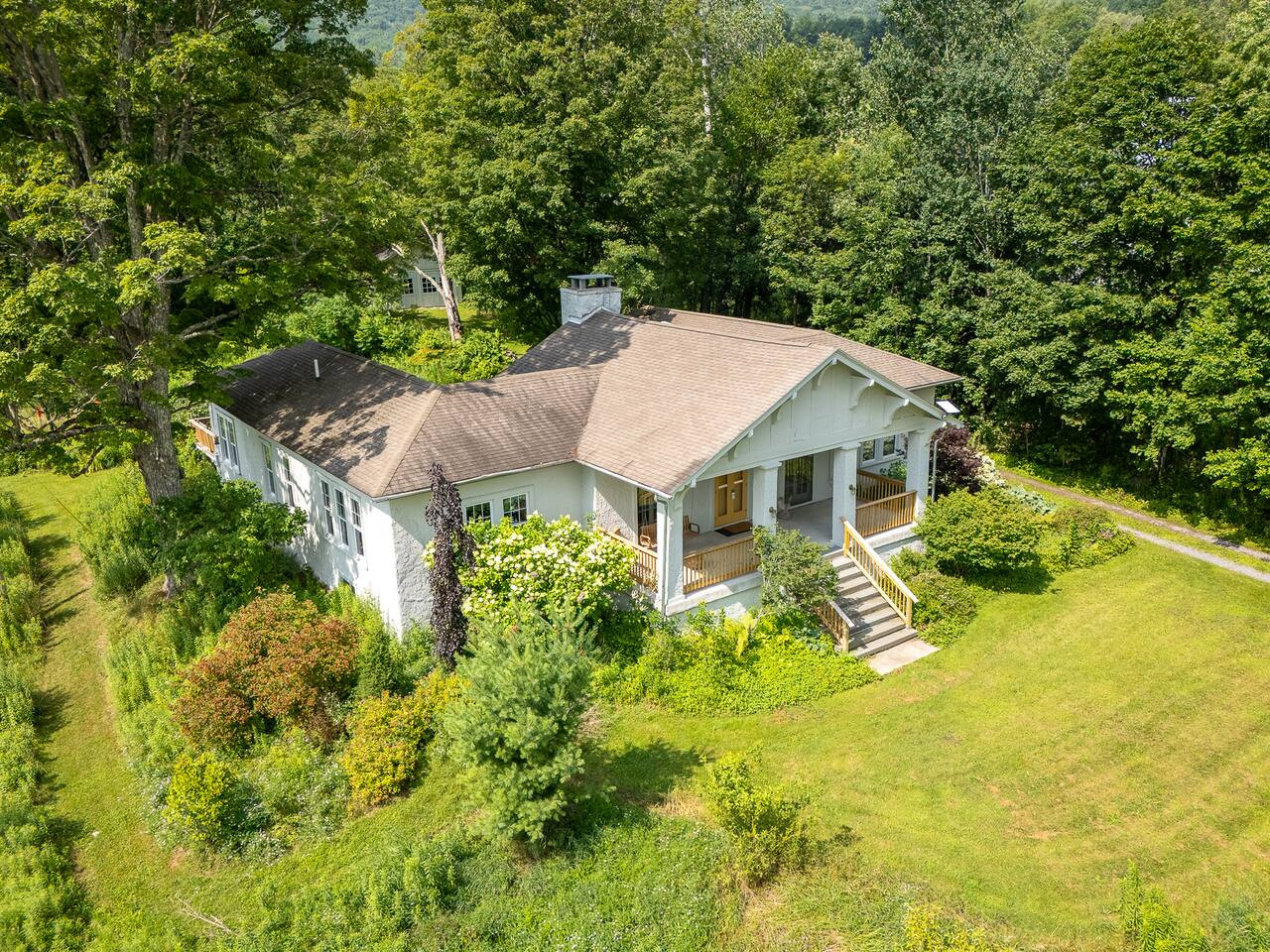 Luxe 3BR Getaway for 4 Seasons