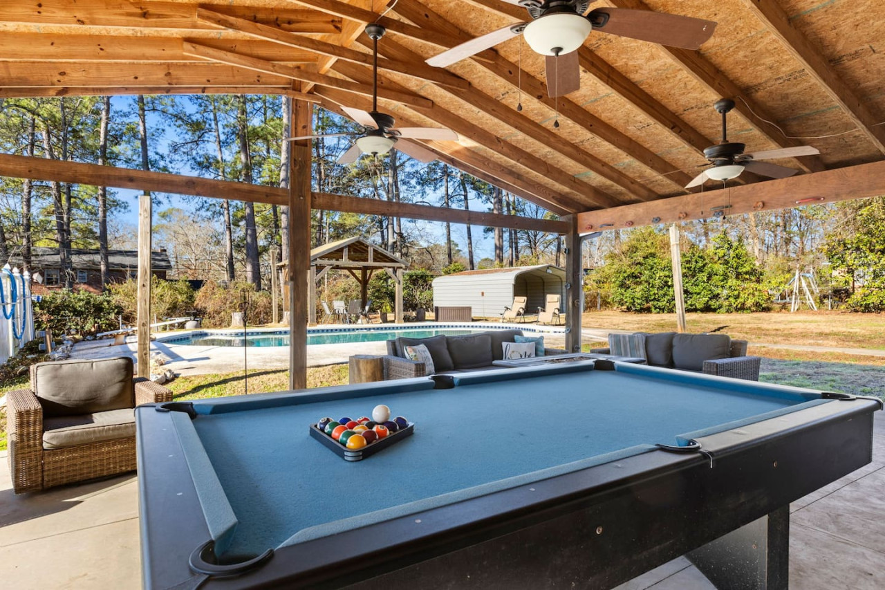 Spacious Oasis With Saltwater Pool And Firepit - Luxurious Retreat - Columbia, SC