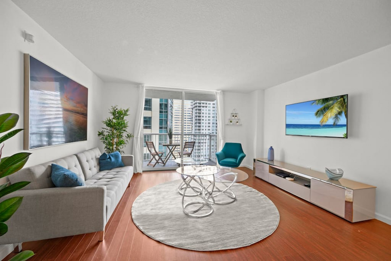 King Size Suite With Free Parking