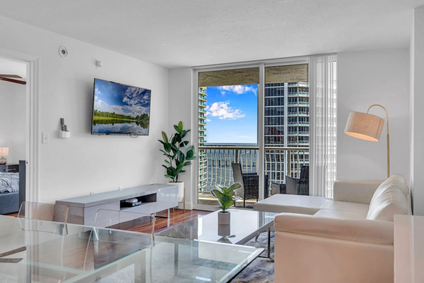 40th floor Ocean View - Best Location