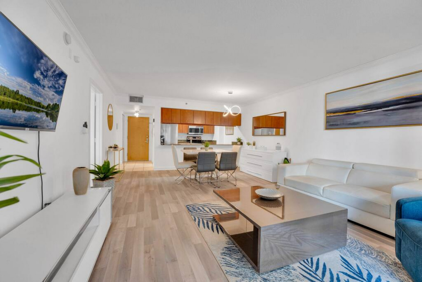 Impressive Unit in the heart of Brickell W Parking