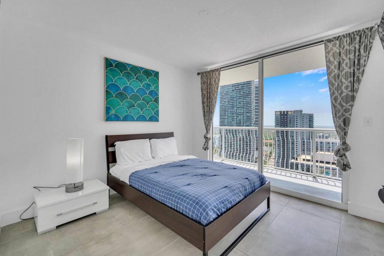 Amazing spacious unit 37th floor