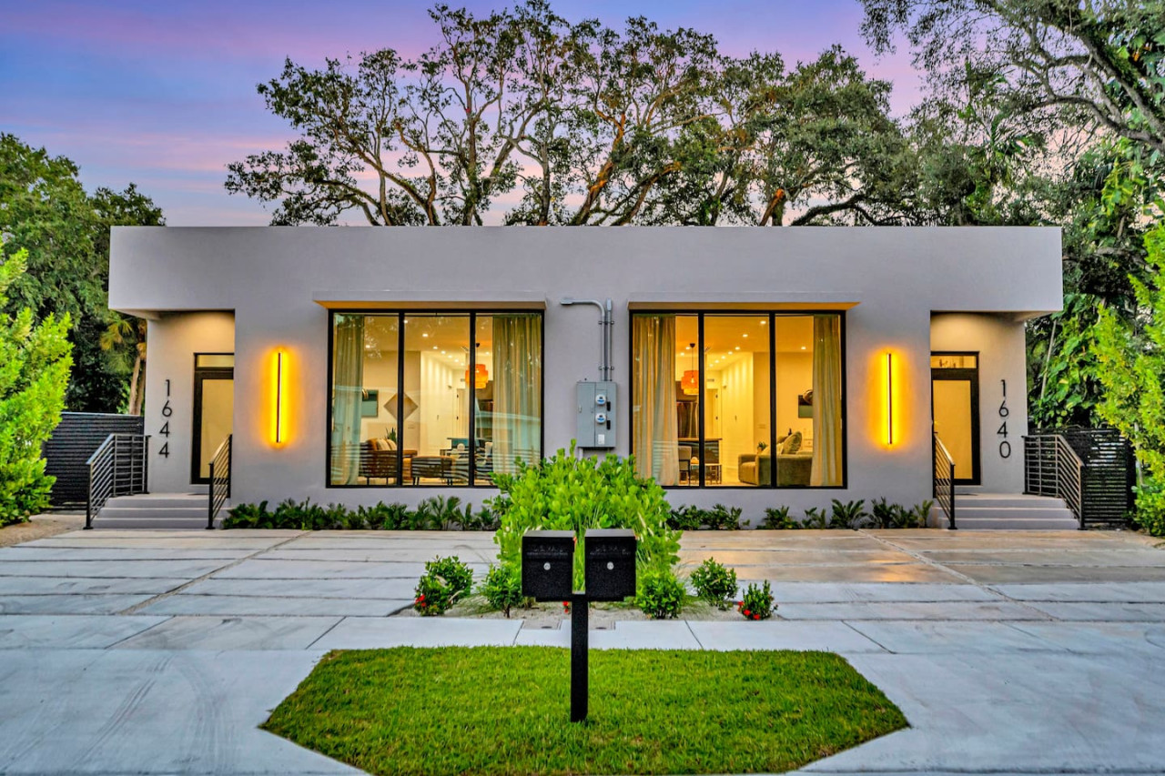 Stunning Tropical Pool House North Miami -New Unit