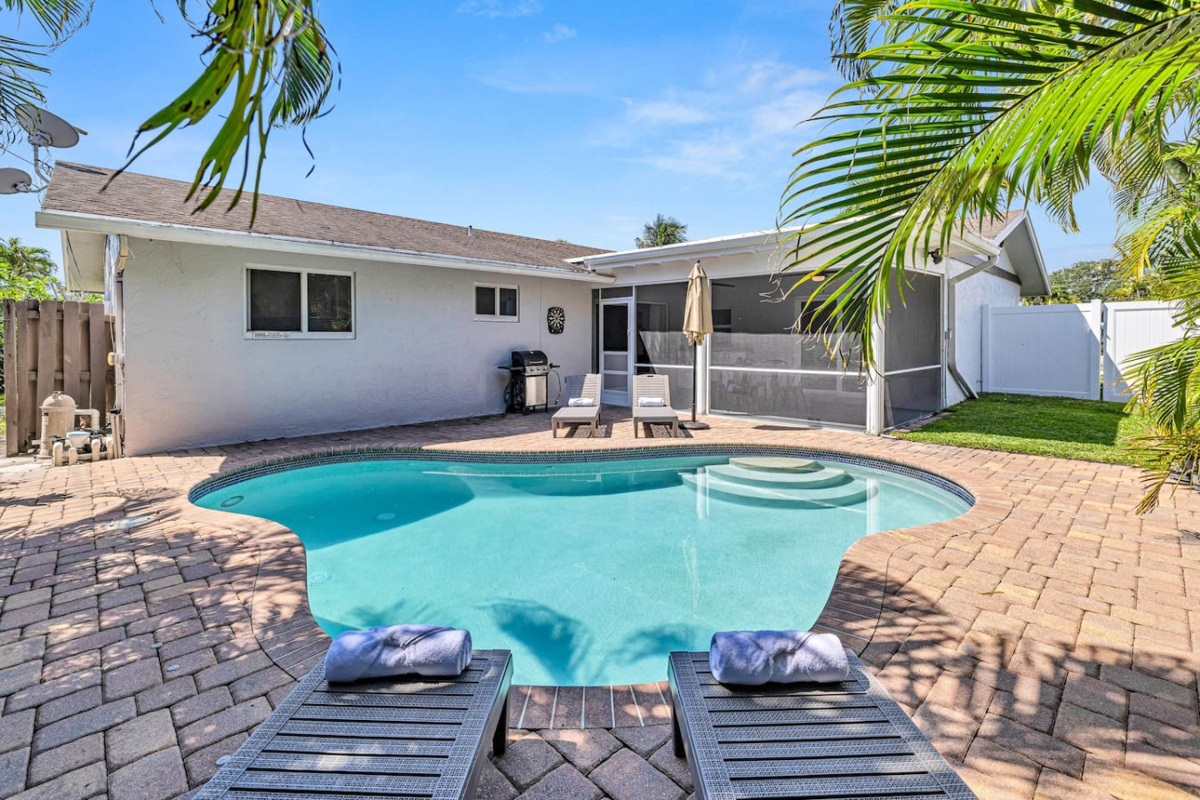 Amazing house with pool