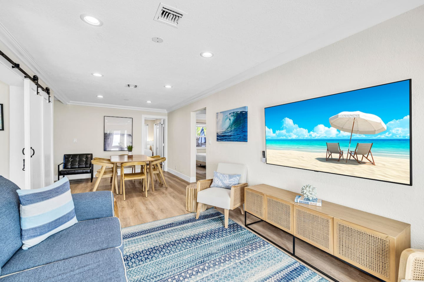 Apartment By The Avenue Delray Beach -Heated Pool