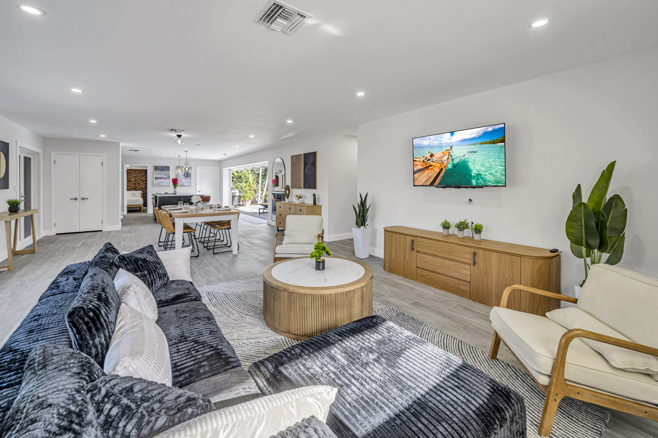 Spacious Villa for 15 w/ Pool & Outdoor Oasis