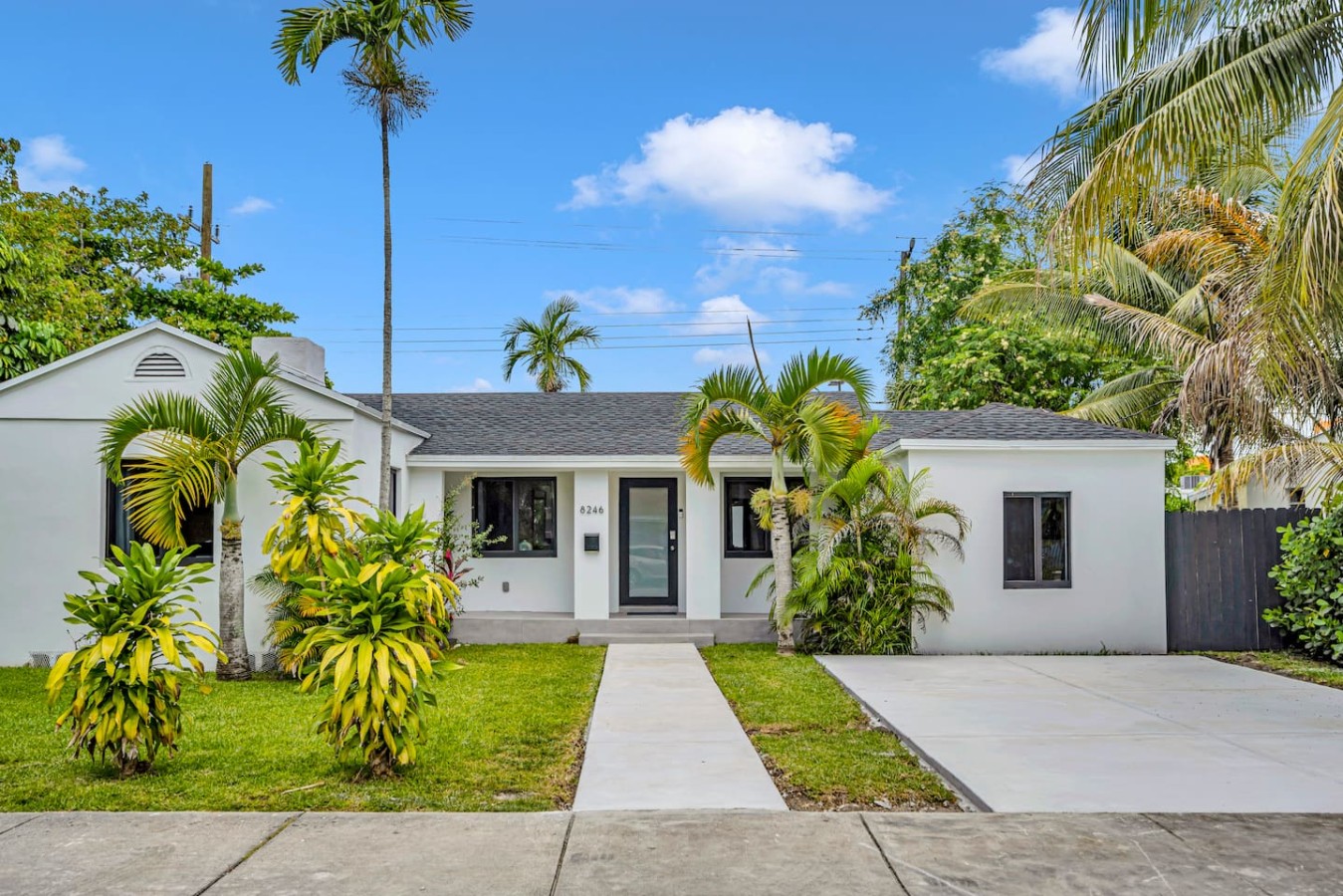 Casa Solara • Tropical Oasis With Pool. Sleeps 10