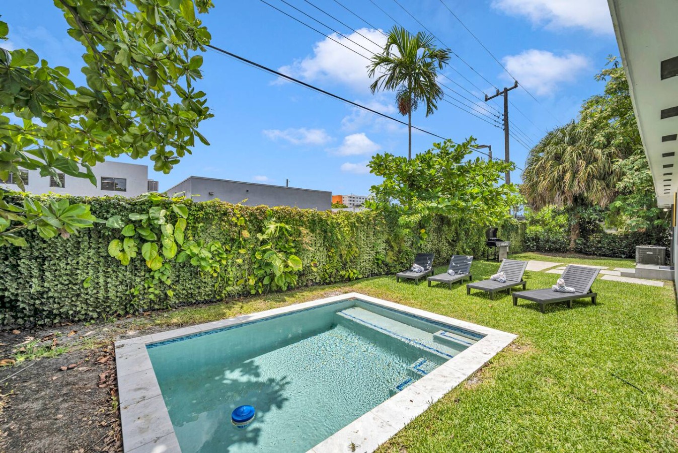 Casa Solara • Tropical Oasis With Pool. Sleeps 10