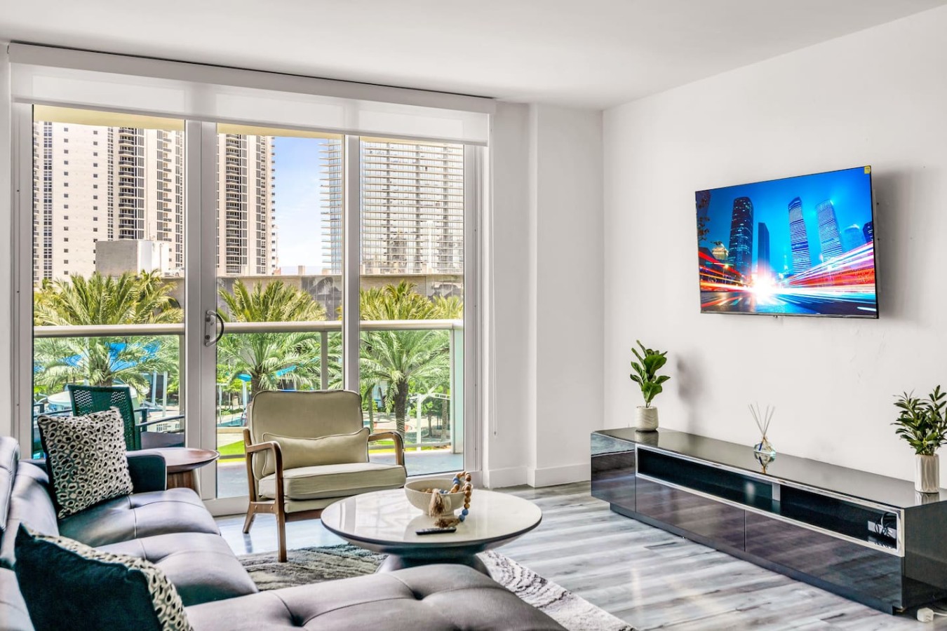 Beachside Oasis | Walk Everywhere