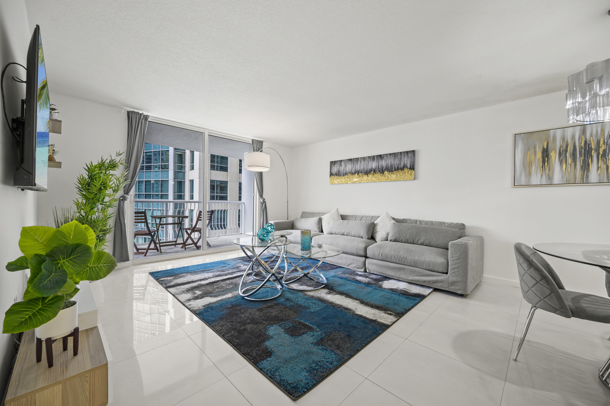 Superb Condo with parking in Brickell Miami