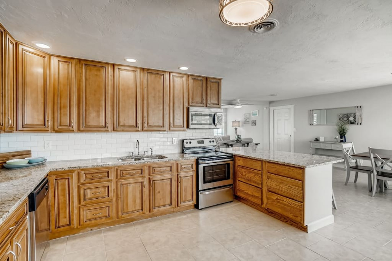 Between the Waves Cottage by the Sea 3