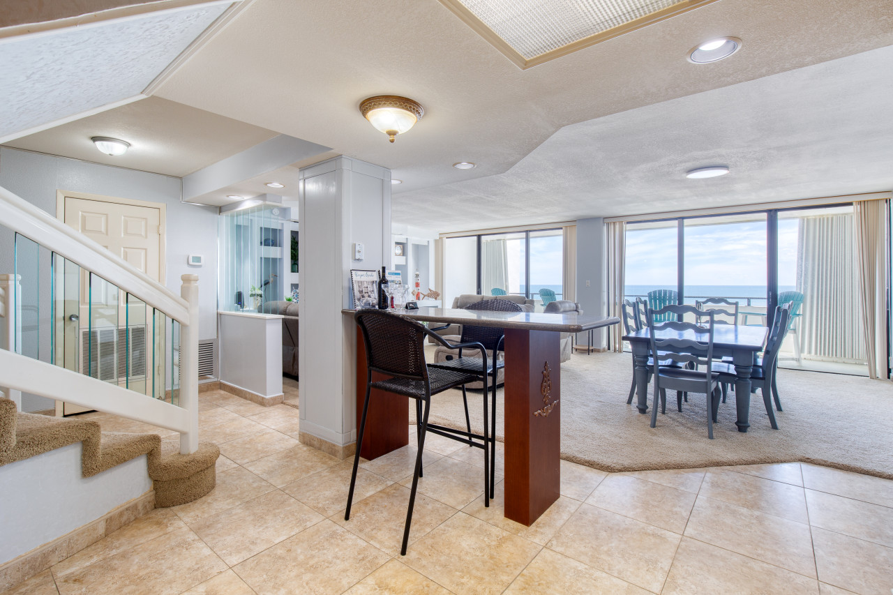 Aliki Atrium Beachfront Condo 3